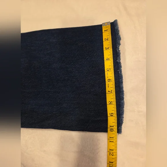 Veronica Beard Dark Blue Flare Jeans.    Size 27 - Picture 12 of 15